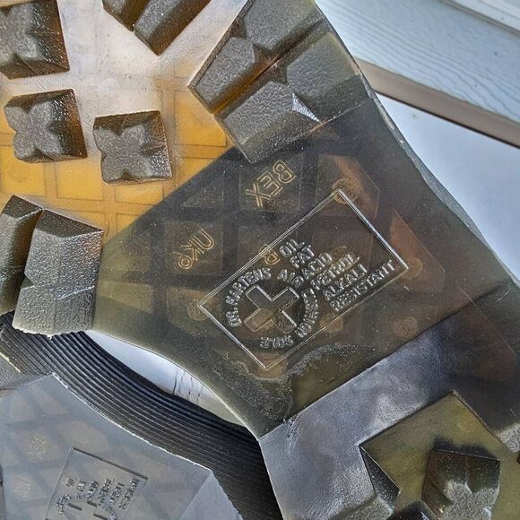 Dr. Martens Jadon White Leather Platform Boots Womens US 9 / Mens 8 EU 41 - Picture 8 of 12